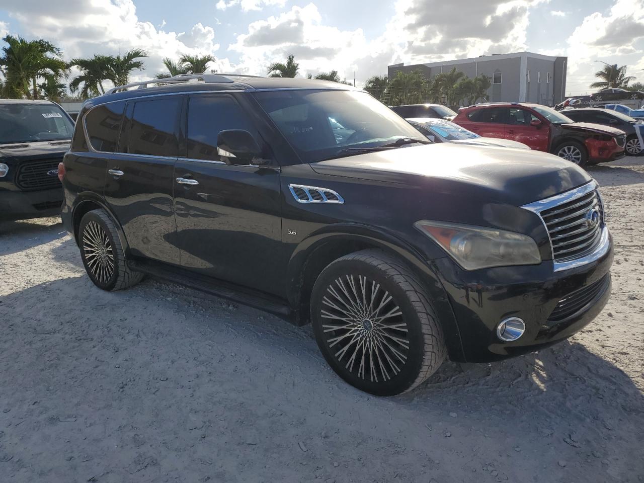 INFINITI QX80