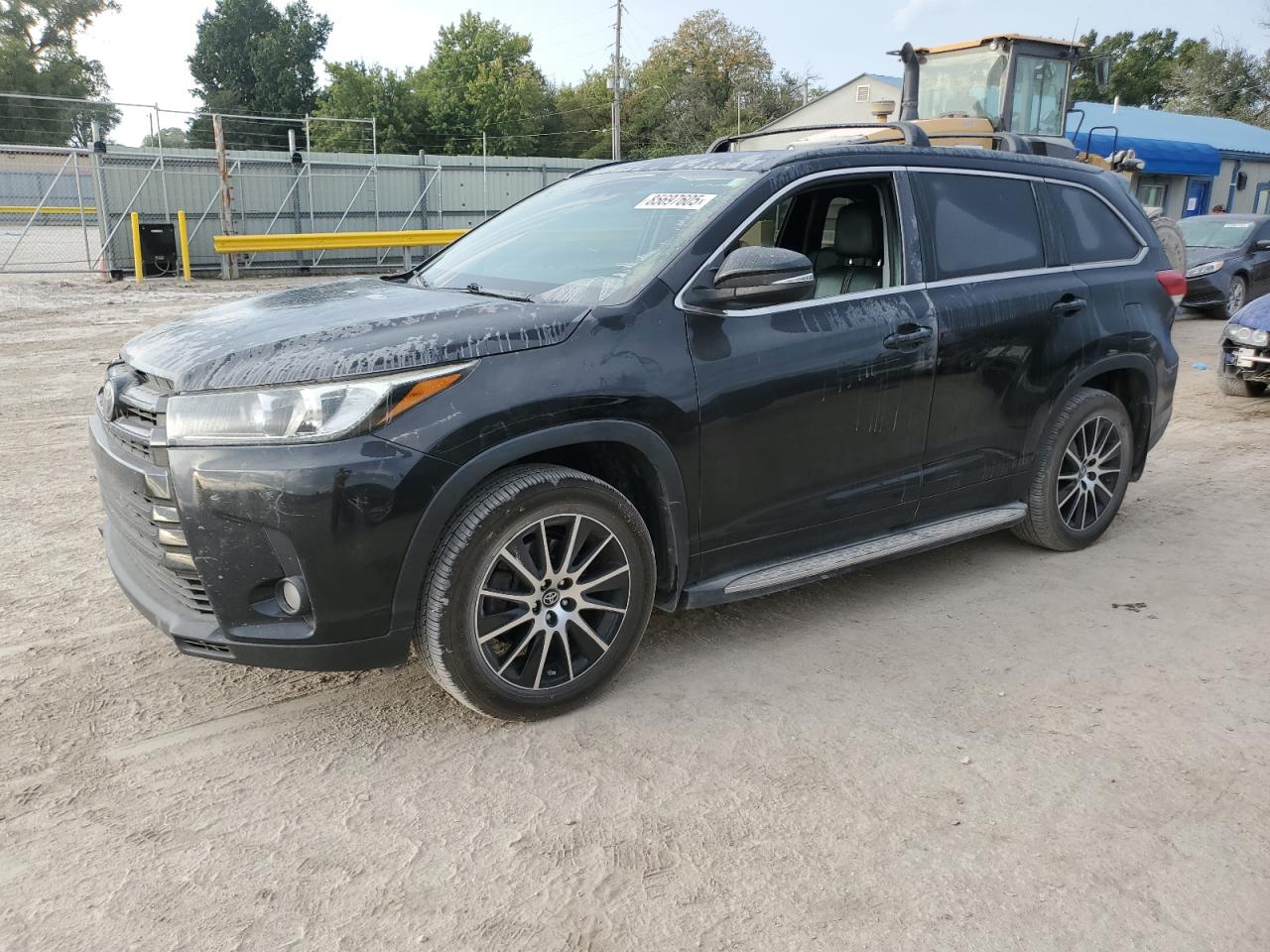 Lot #3280318973 2017 TOYOTA HIGHLANDER