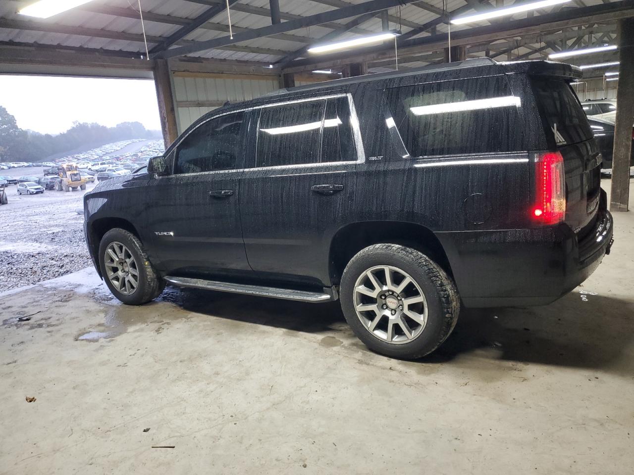GMC YUKON SLT