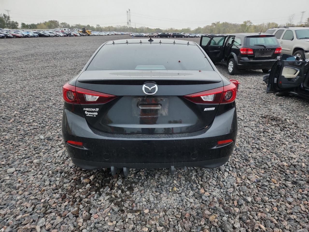 MAZDA 3 GRAND TOURING