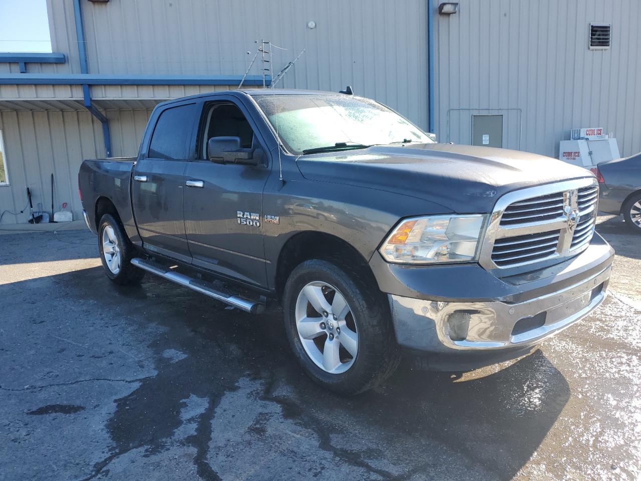 RAM 1500 SLT