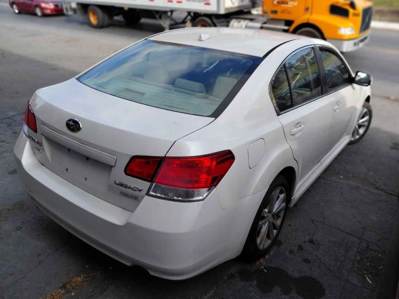 SUBARU LEGACY 2.5I PREMIUM