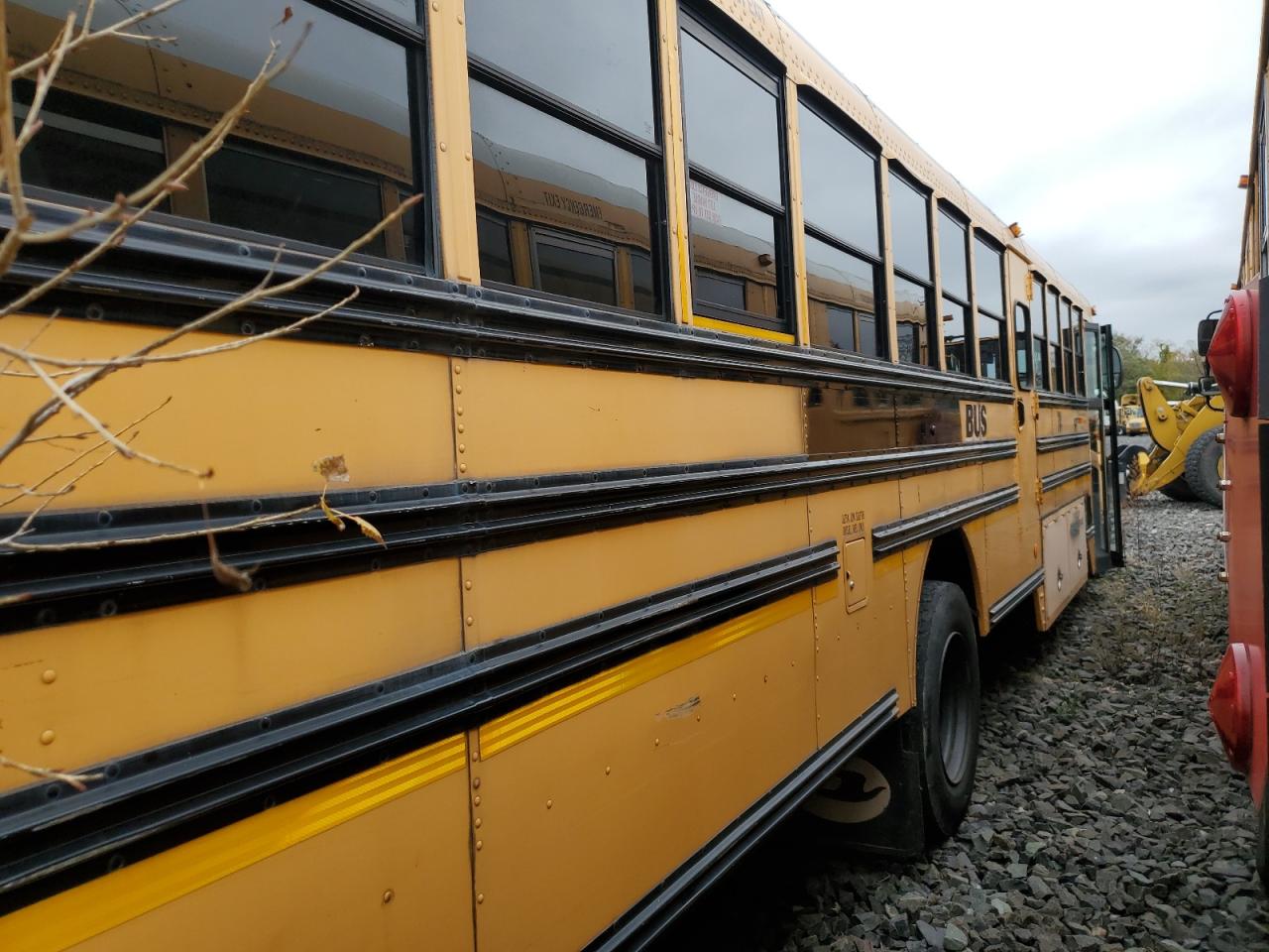 Lot #3275581800 2009 BLUE BIRD SCHOOL BUS