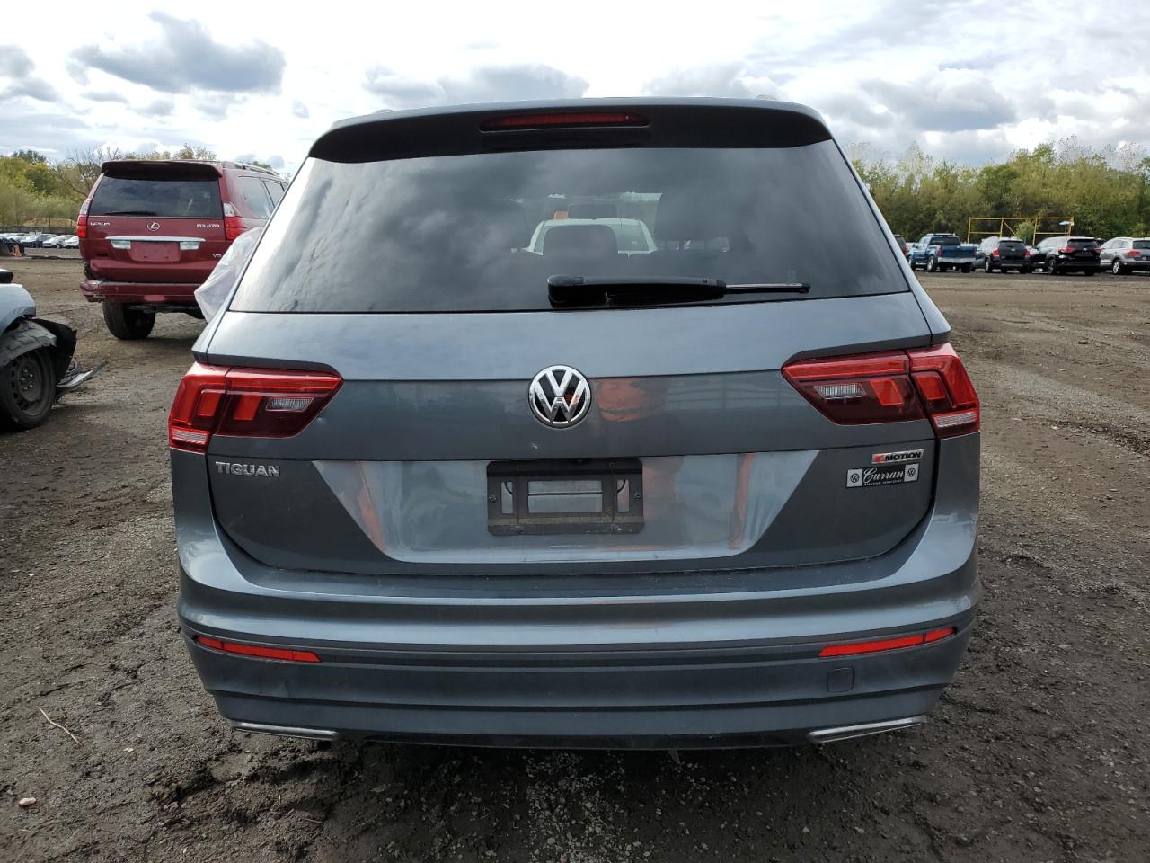 VOLKSWAGEN TIGUAN S