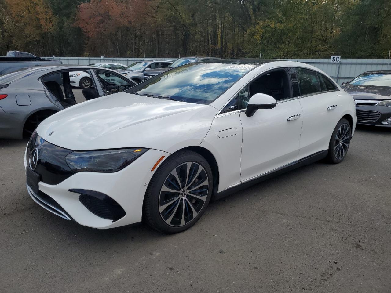 MERCEDES-BENZ EQE 350 4MATIC