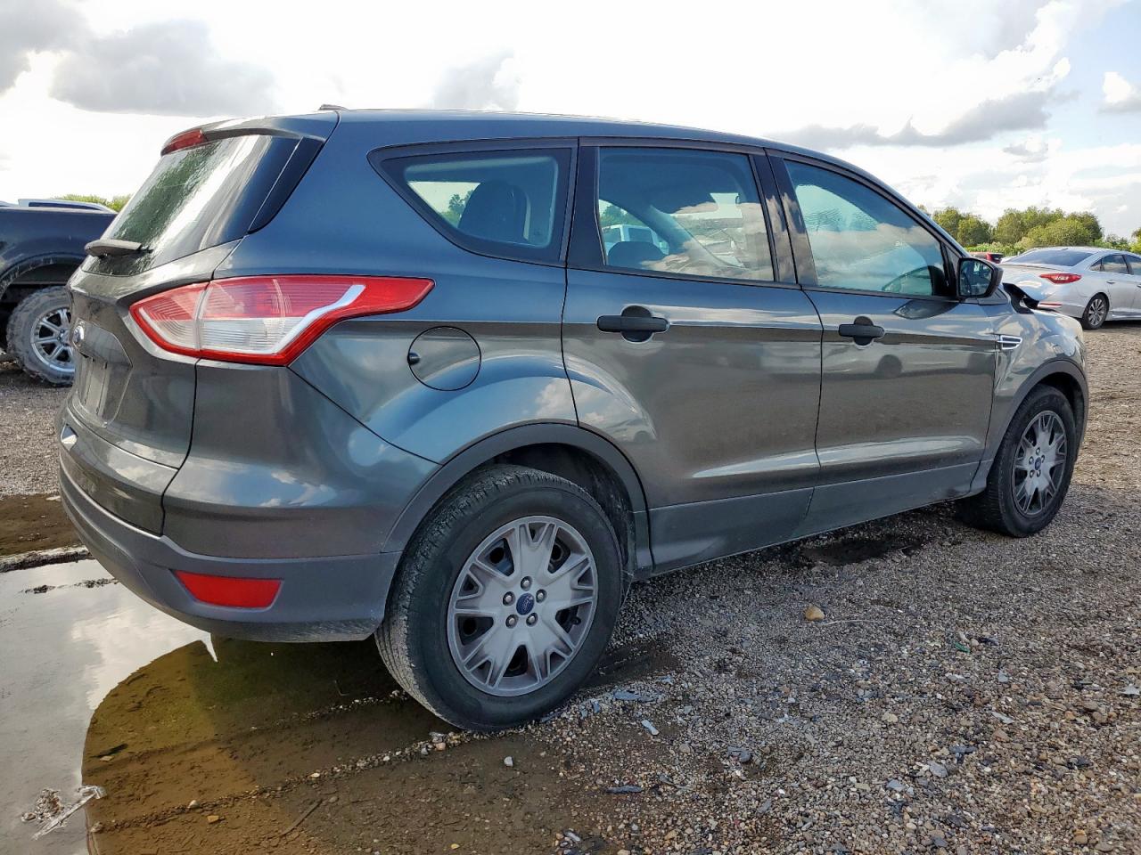 FORD ESCAPE S
