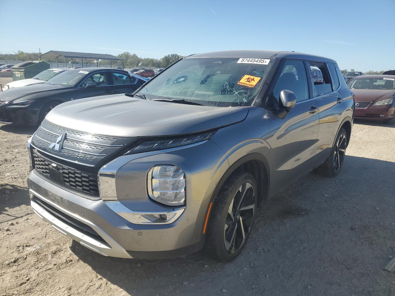 MITSUBISHI OUTLANDER SE