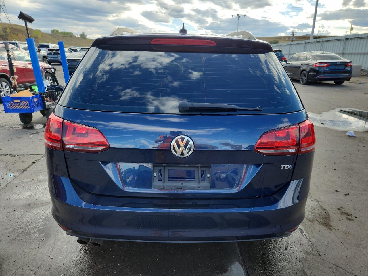 VOLKSWAGEN GOLF SPORTSVAN TDI S