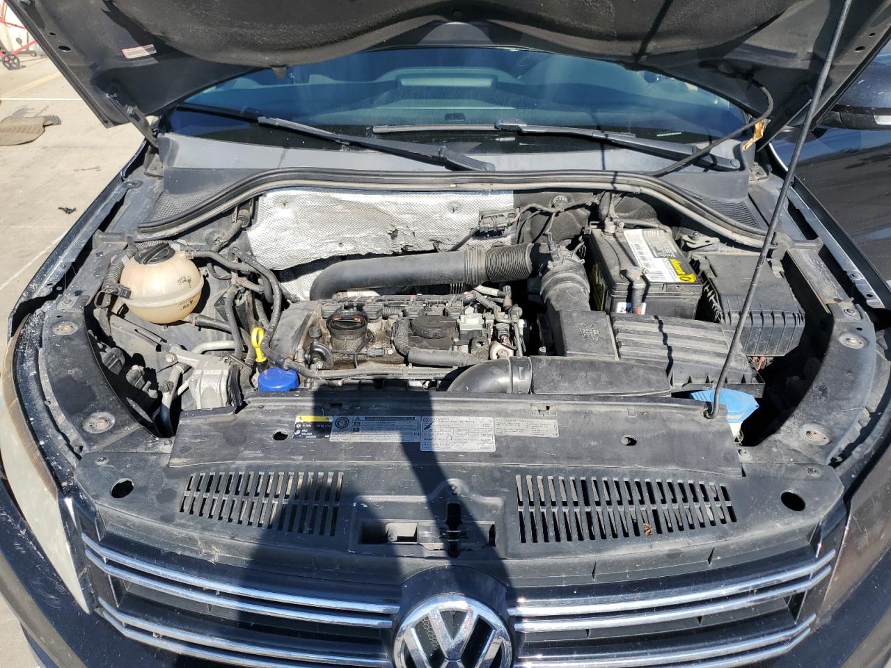 VOLKSWAGEN TIGUAN S