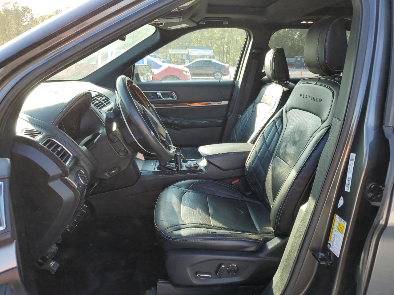 FORD EXPLORER PLATINUM