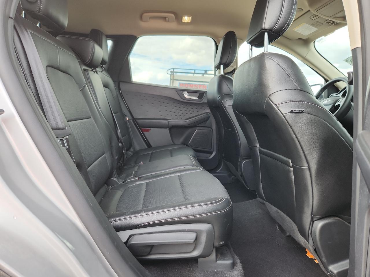 FORD ESCAPE TITANIUM