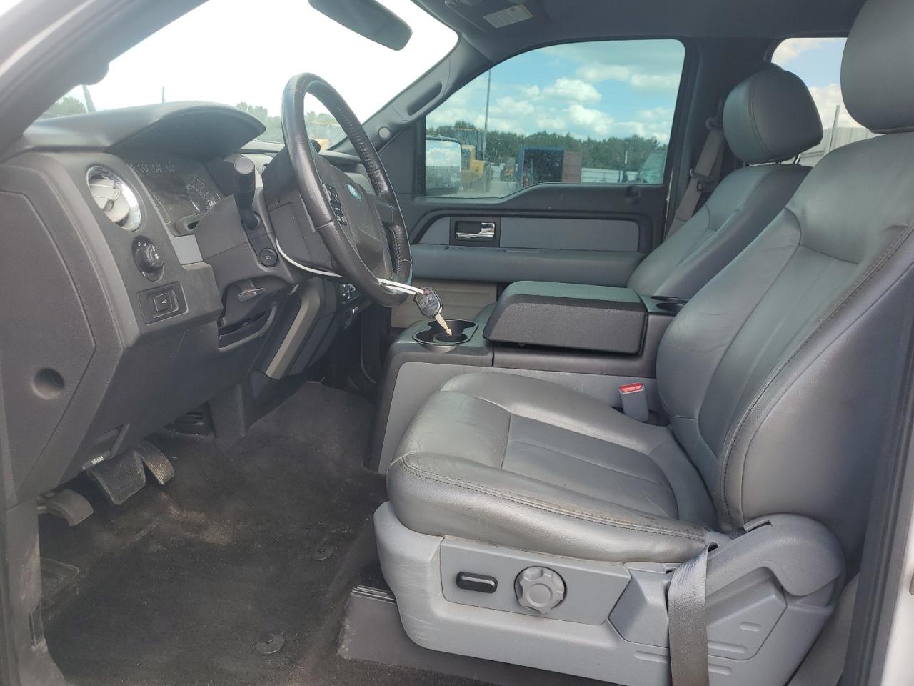 FORD F-150 SUPERCREW