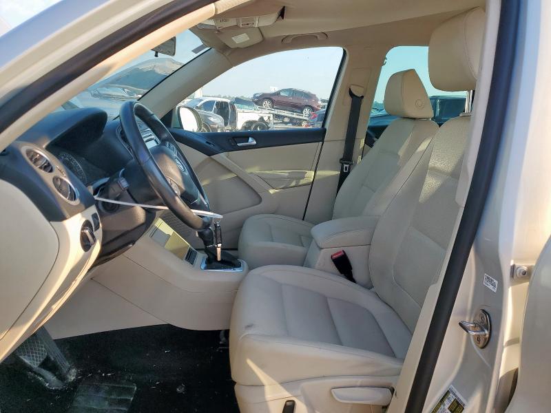 2014 VOLKSWAGEN TIGUAN S - WVGBV3AX4EW555587