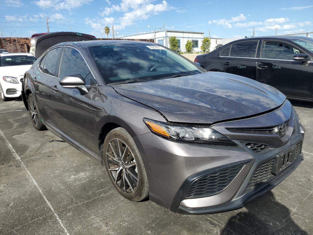 TOYOTA CAMRY SE NIGHT SHADE