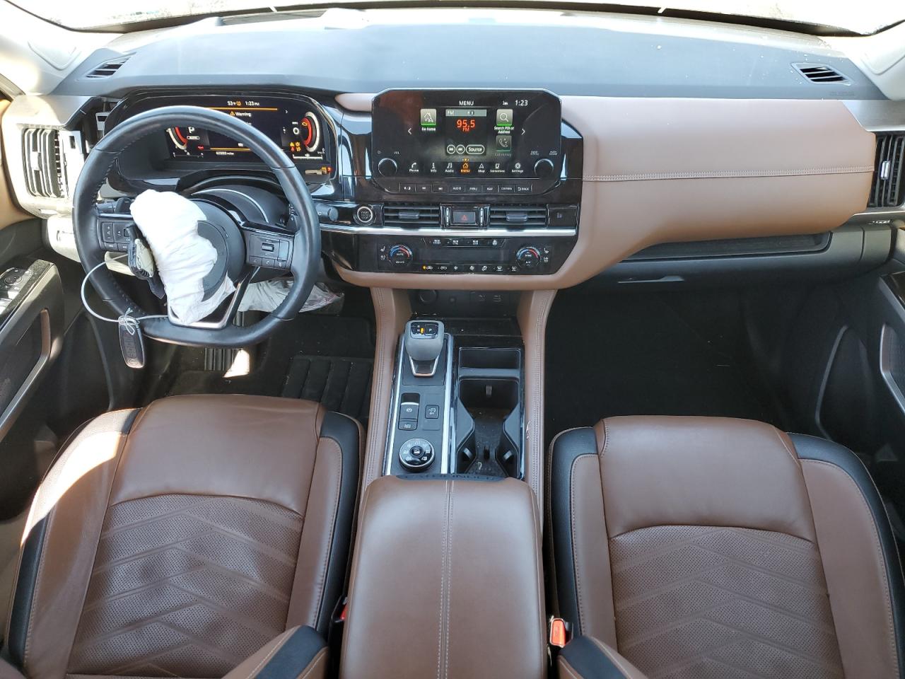 NISSAN PATHFINDER PLATINUM