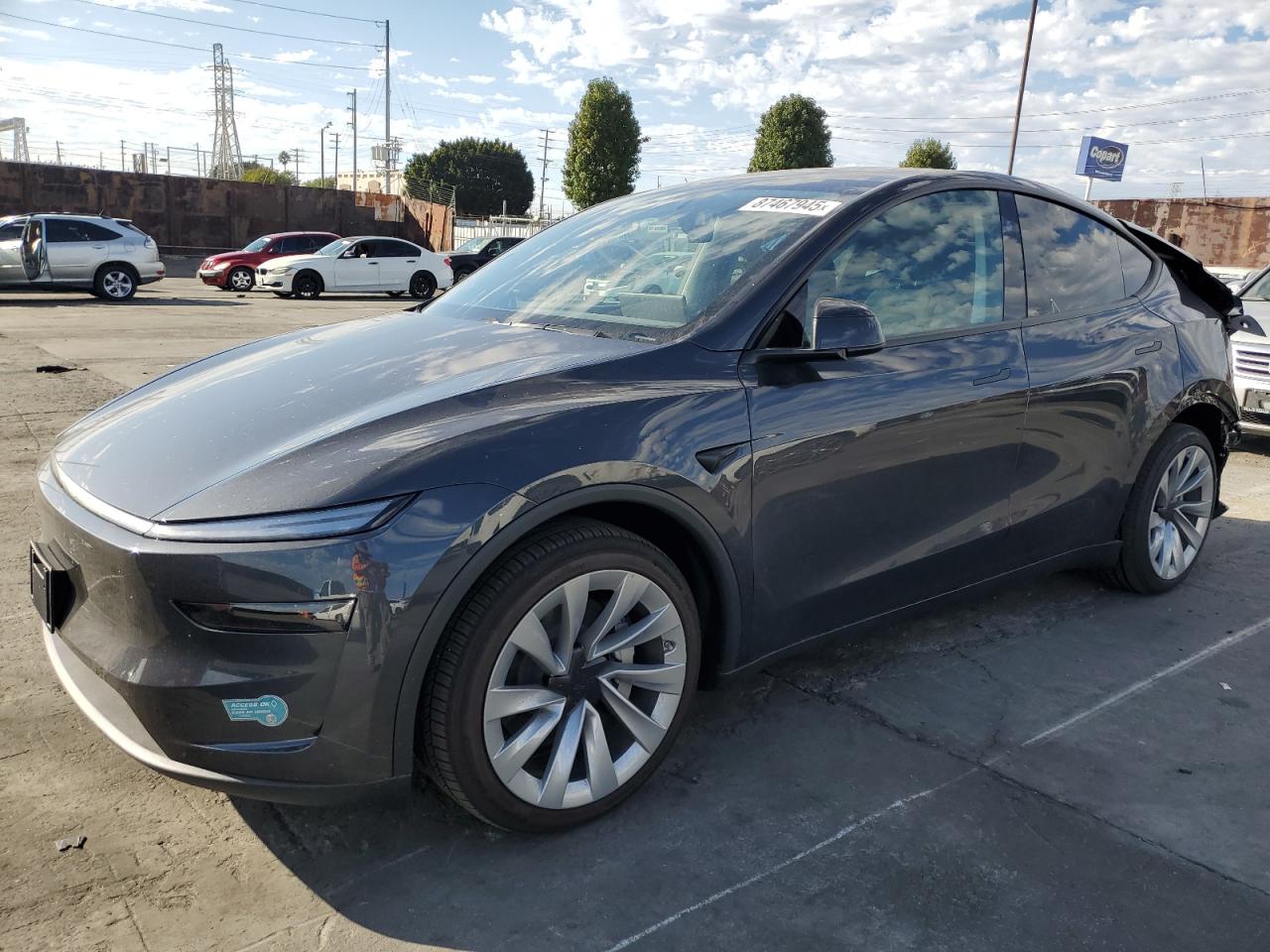 TESLA MODEL Y