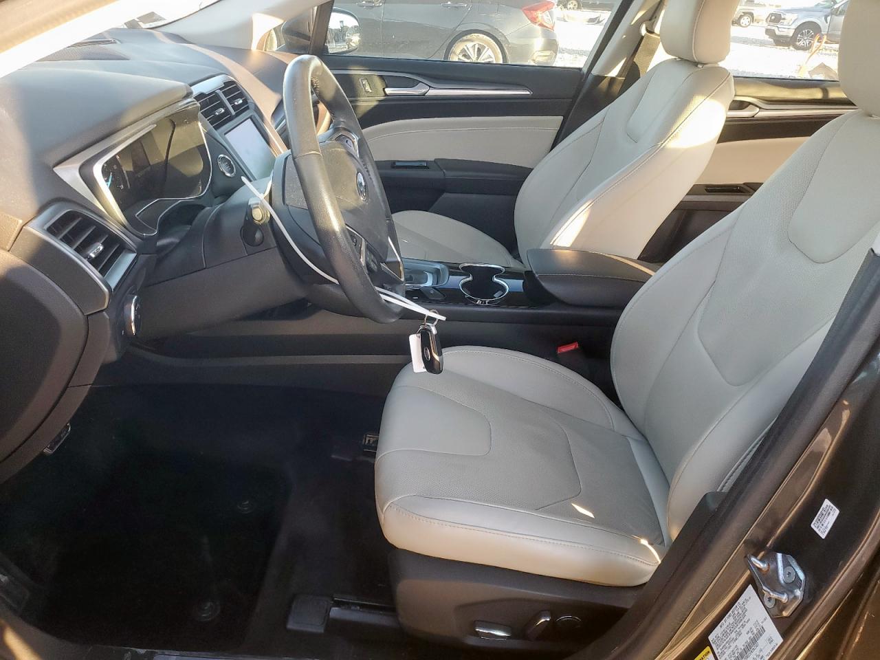 FORD FUSION TITANIUM HEV