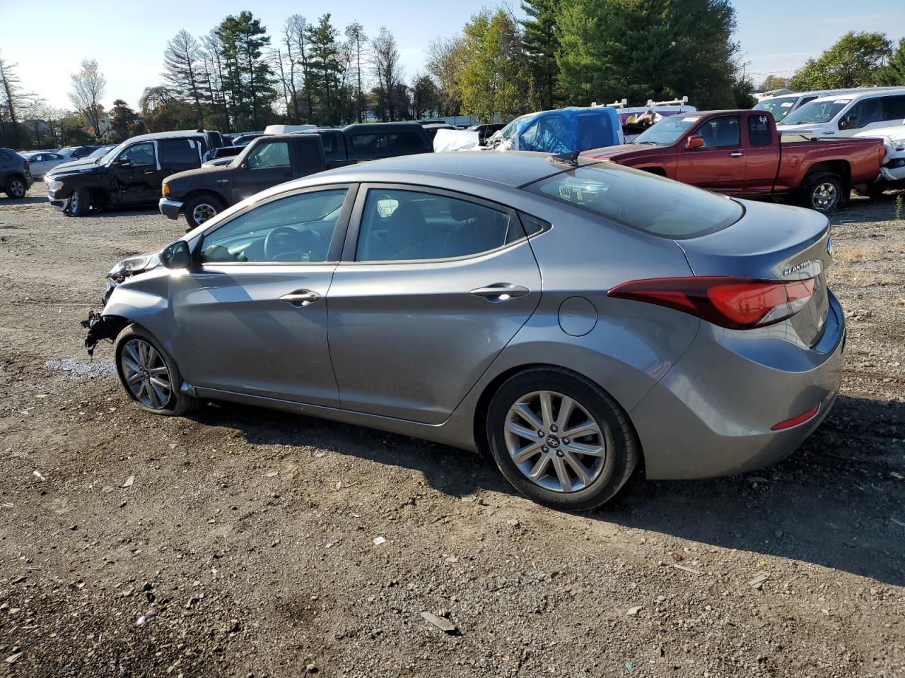 HYUNDAI ELANTRA SE