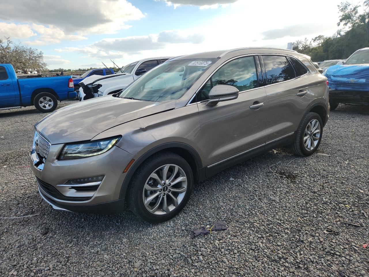 LINCOLN MKC SELECT