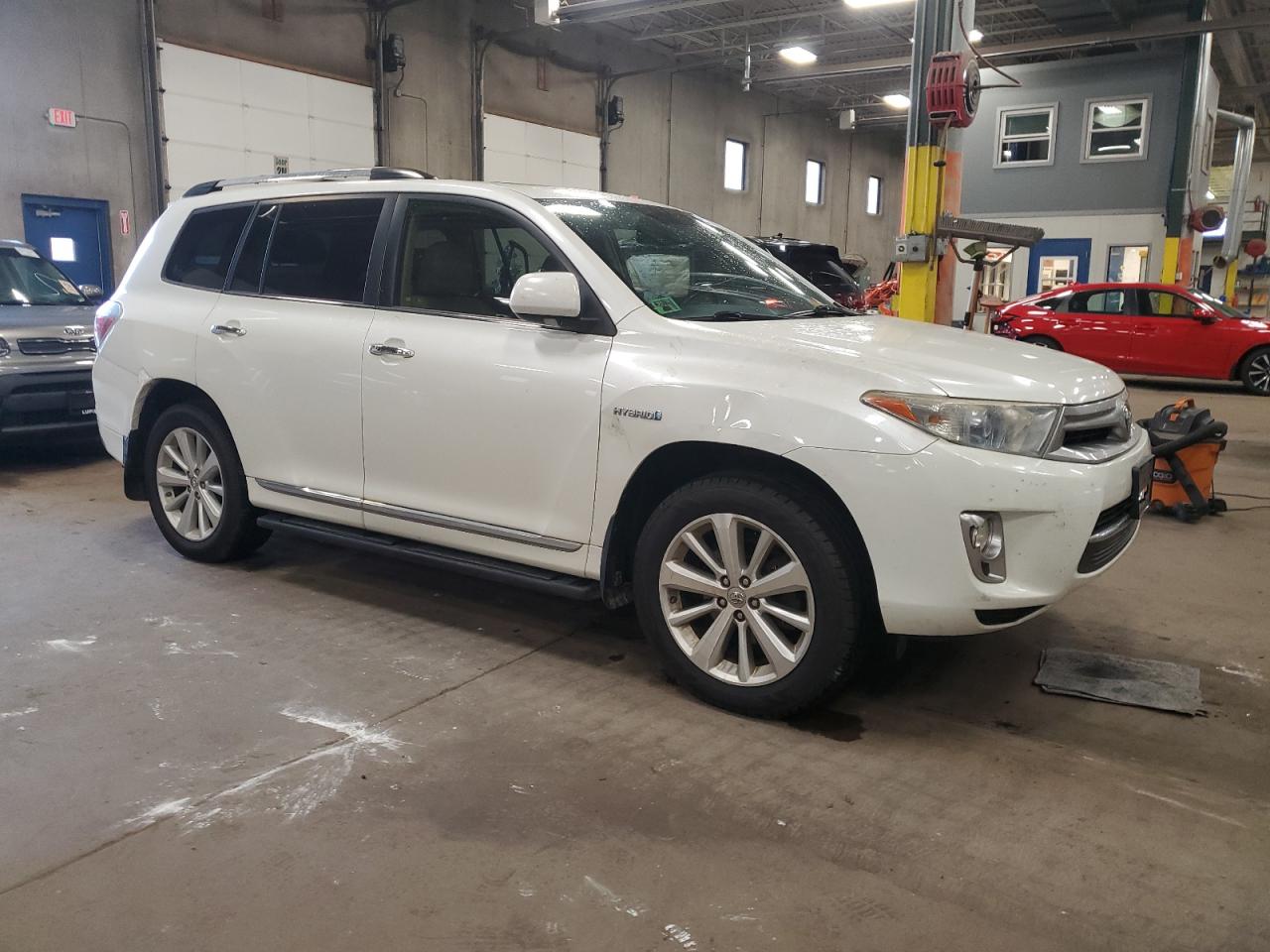 TOYOTA HIGHLANDER HYBRID LIMITED