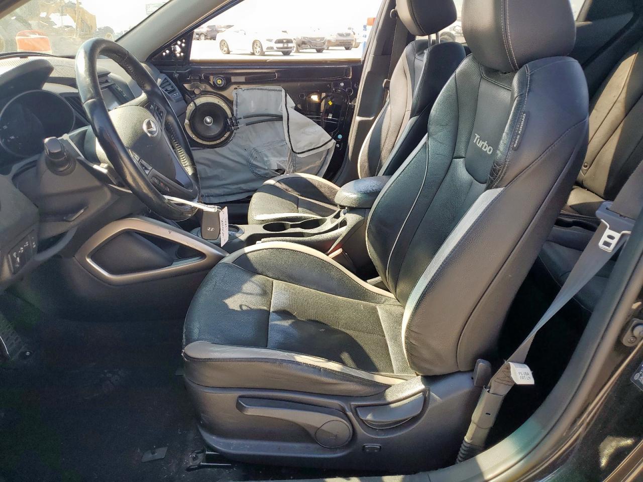 HYUNDAI VELOSTER TURBO