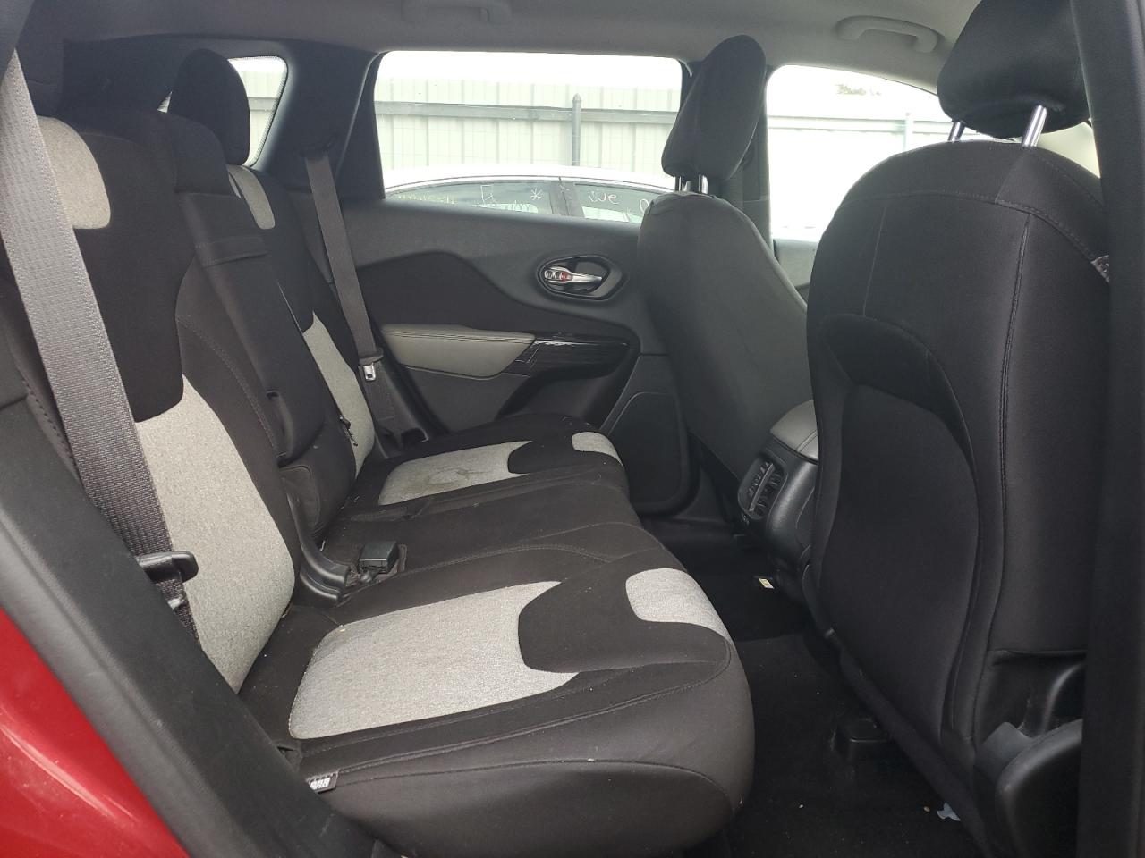 JEEP GRAND CHEROKEE LATITUDE