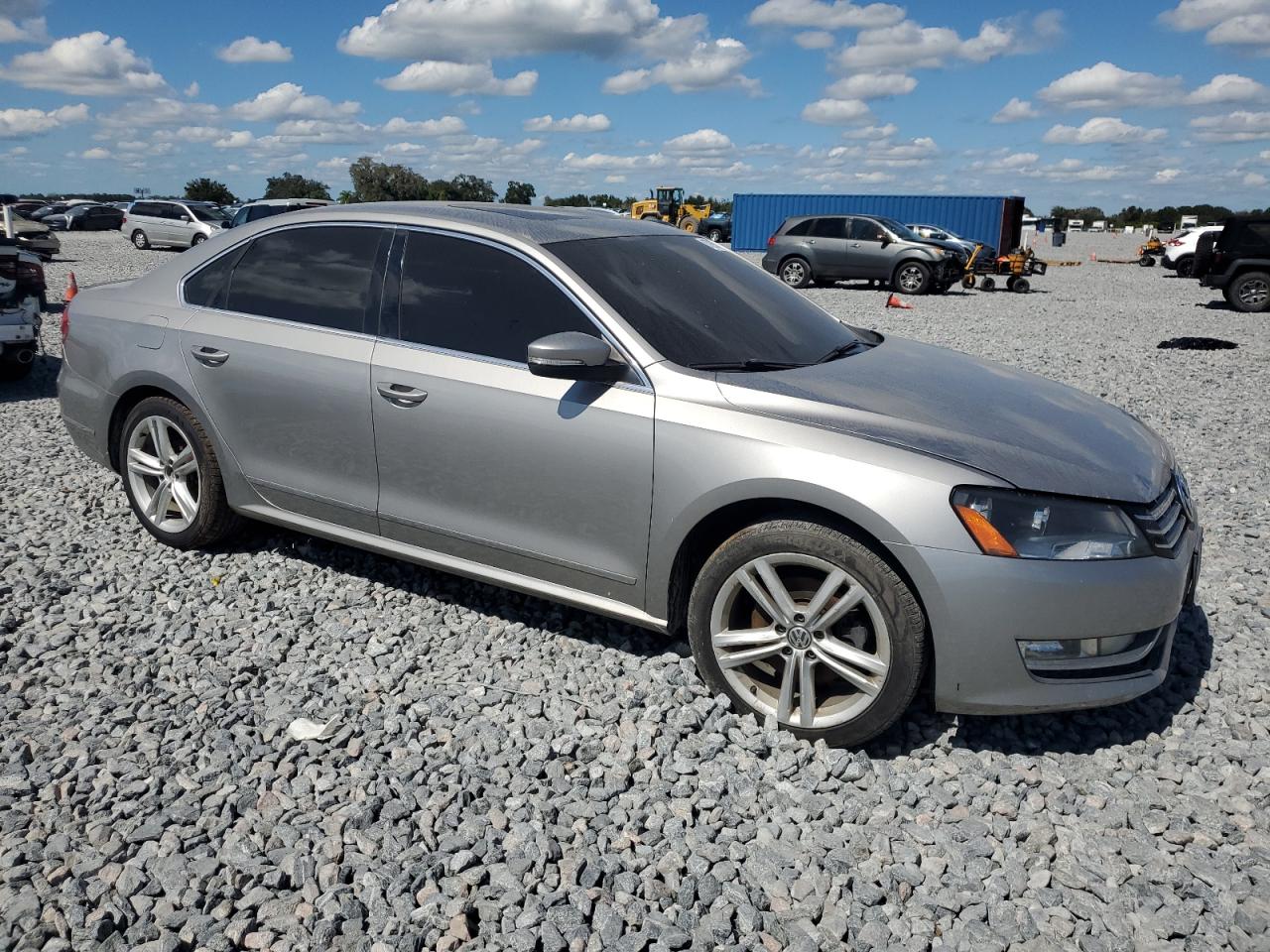 VOLKSWAGEN PASSAT SE