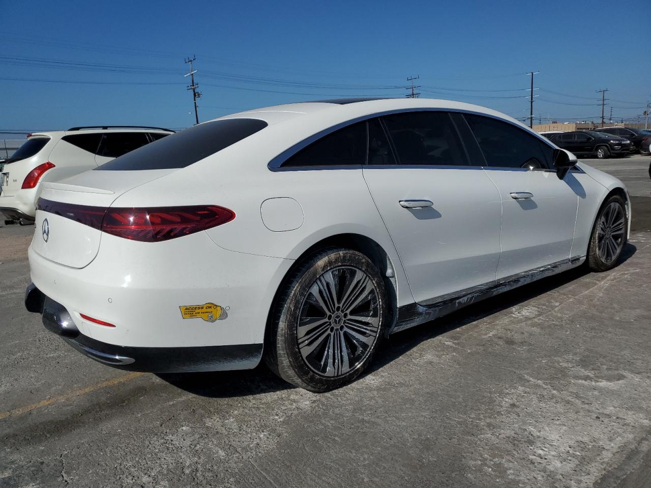 MERCEDES-BENZ EQS 450+