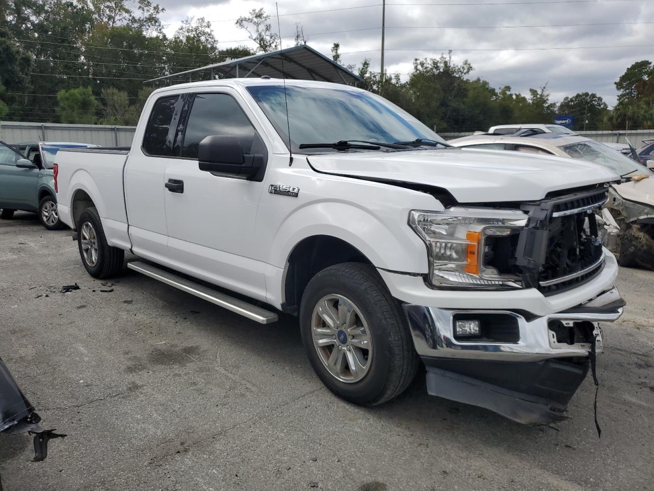 FORD F-150 SUPER CAB