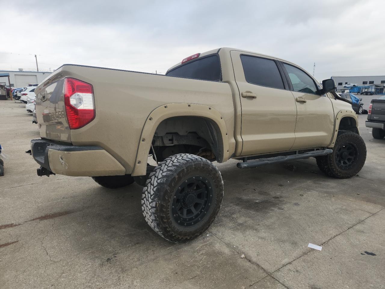 TOYOTA TUNDRA CREWMAX LIMITED