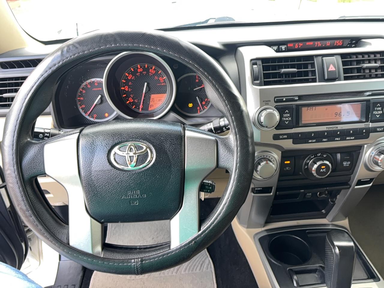 TOYOTA 4RUNNER SR5