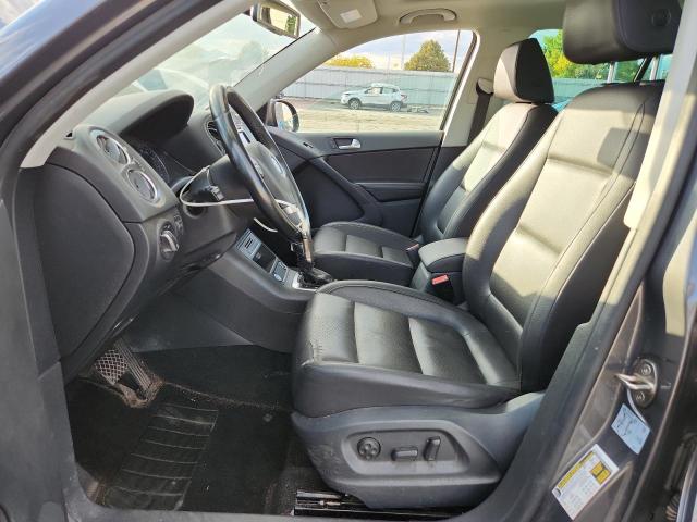 2016 VOLKSWAGEN TIGUAN S WVGBV7AX5GW556421