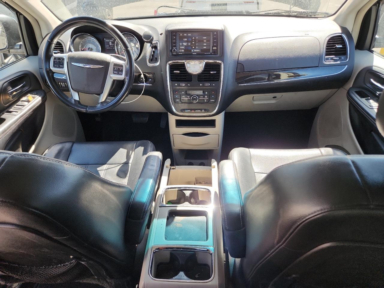 CHRYSLER TOWN & COUNTRY TOURING