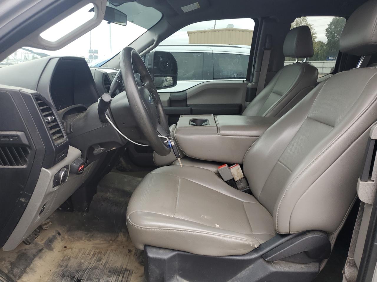 FORD F-150 SUPER CAB