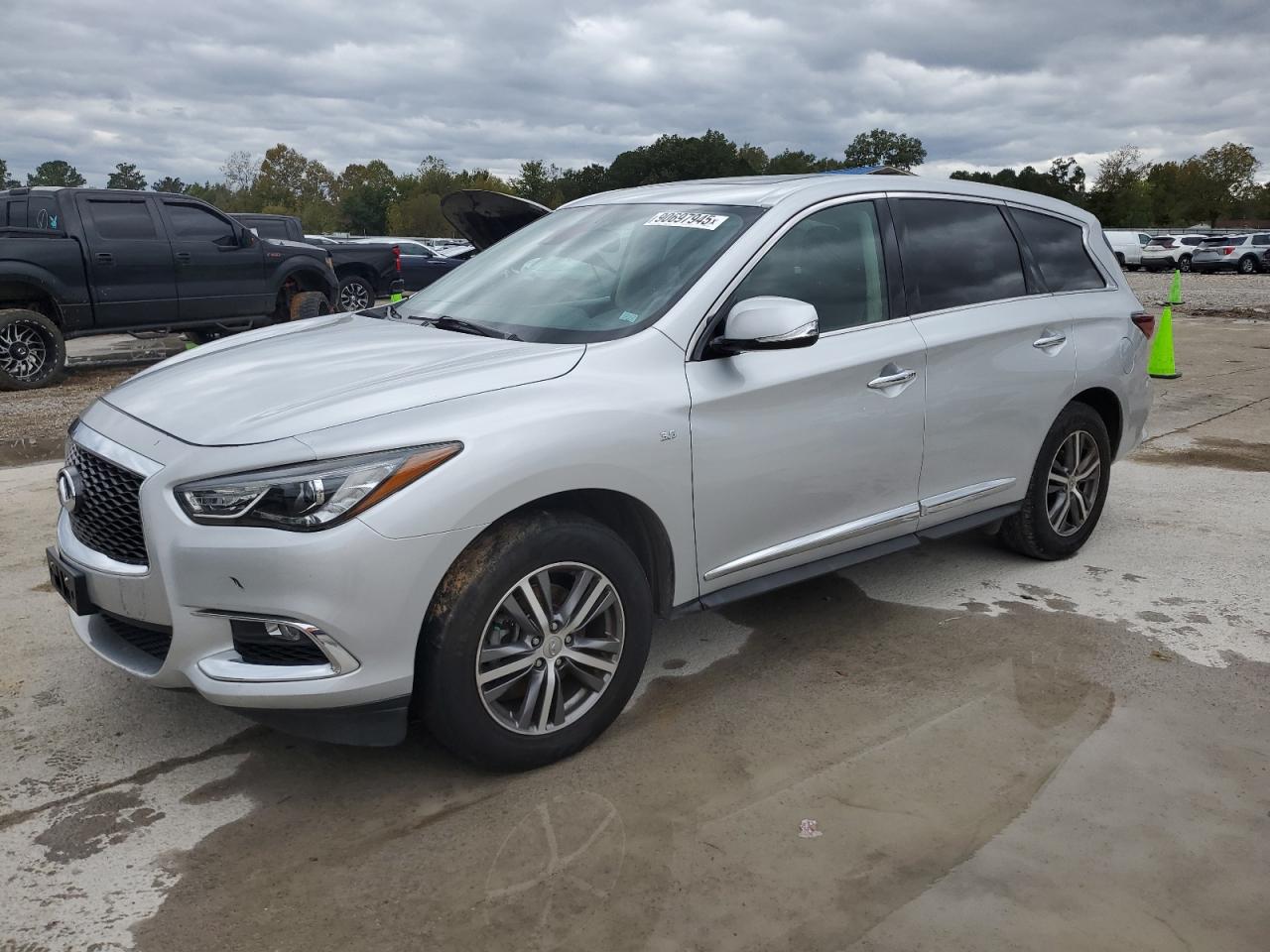 INFINITI QX60 LUXE