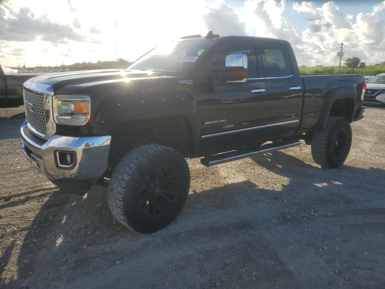 GMC SIERRA K2500 SLT