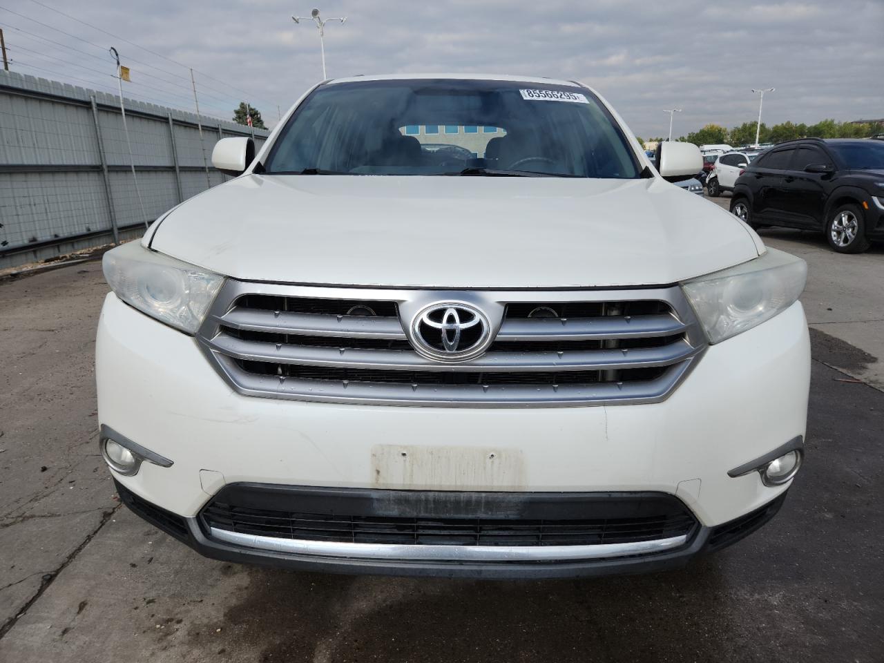 TOYOTA HIGHLANDER BASE