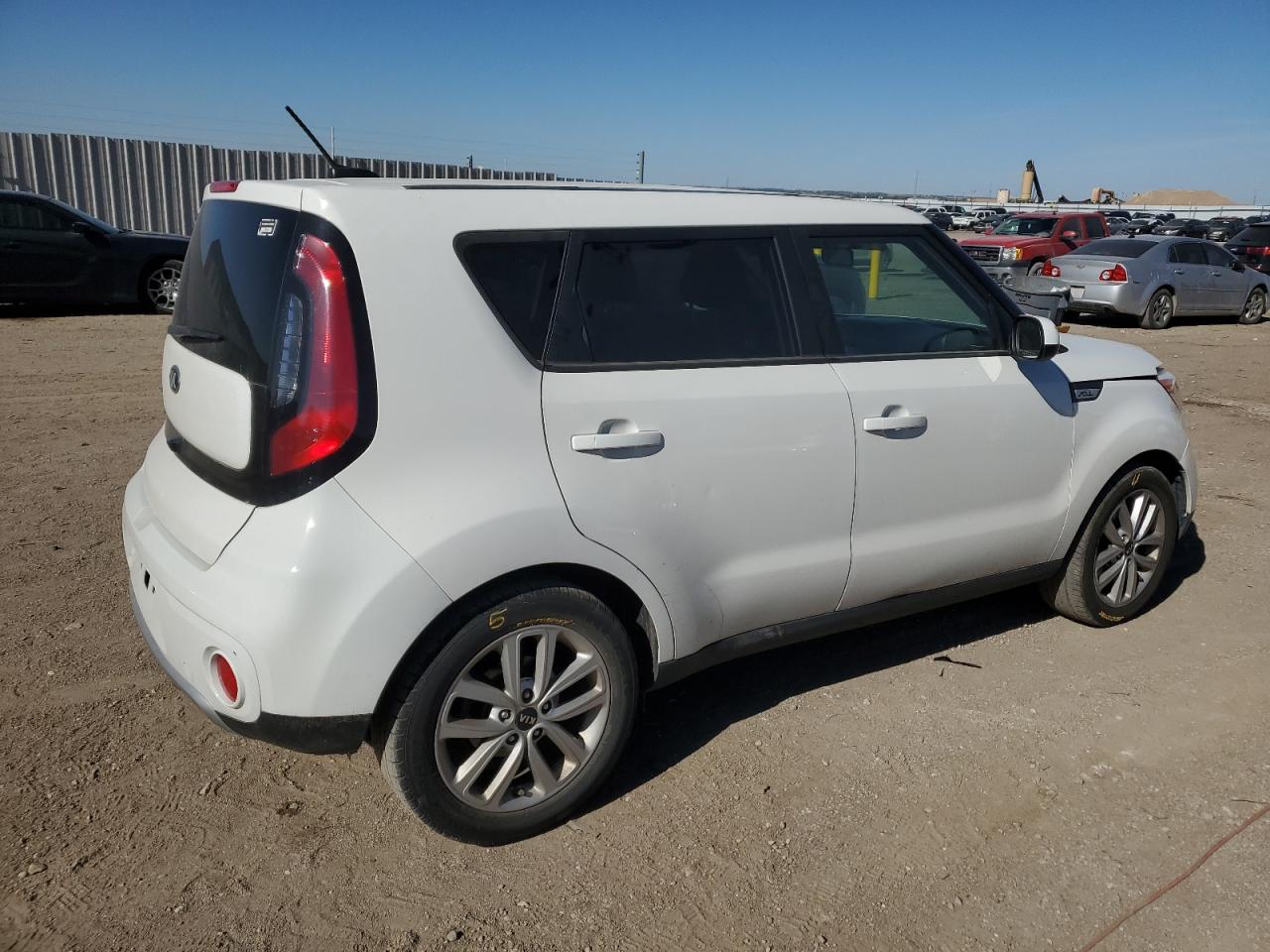 KIA SOUL +