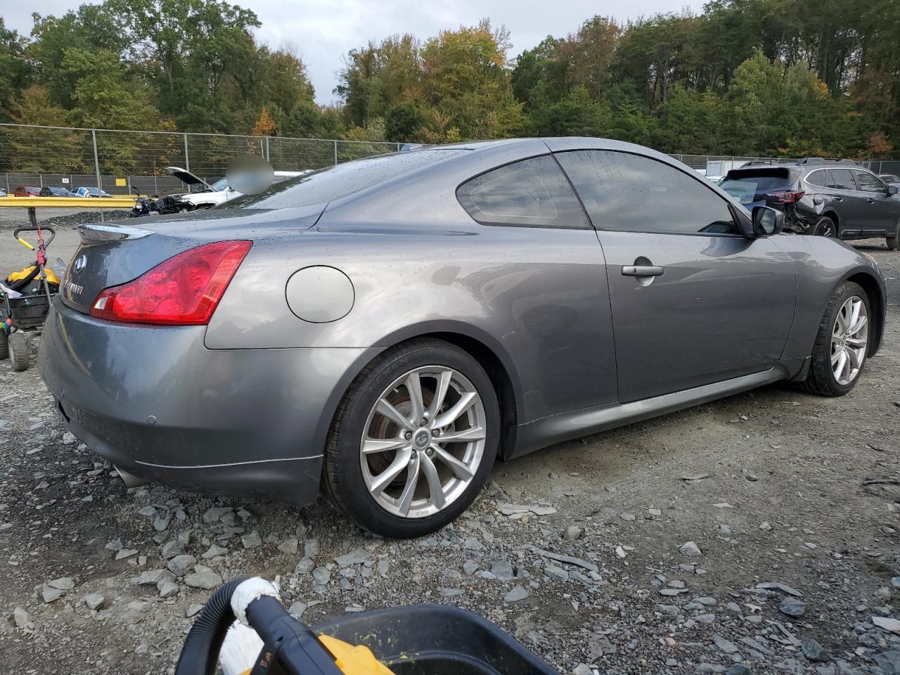 INFINITI G37 JOURNEY