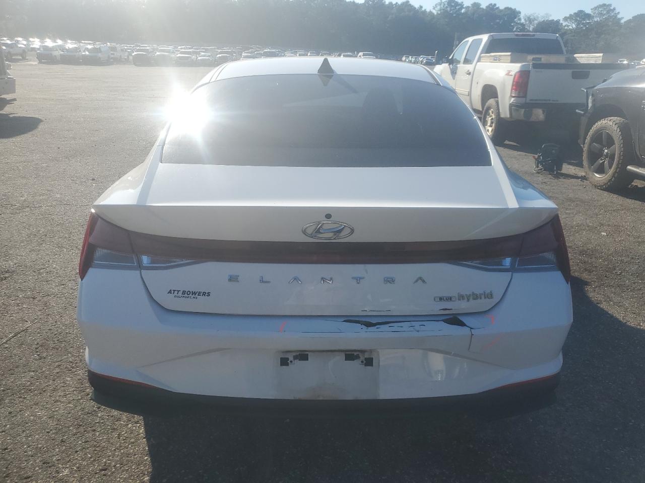 HYUNDAI ELANTRA BLUE