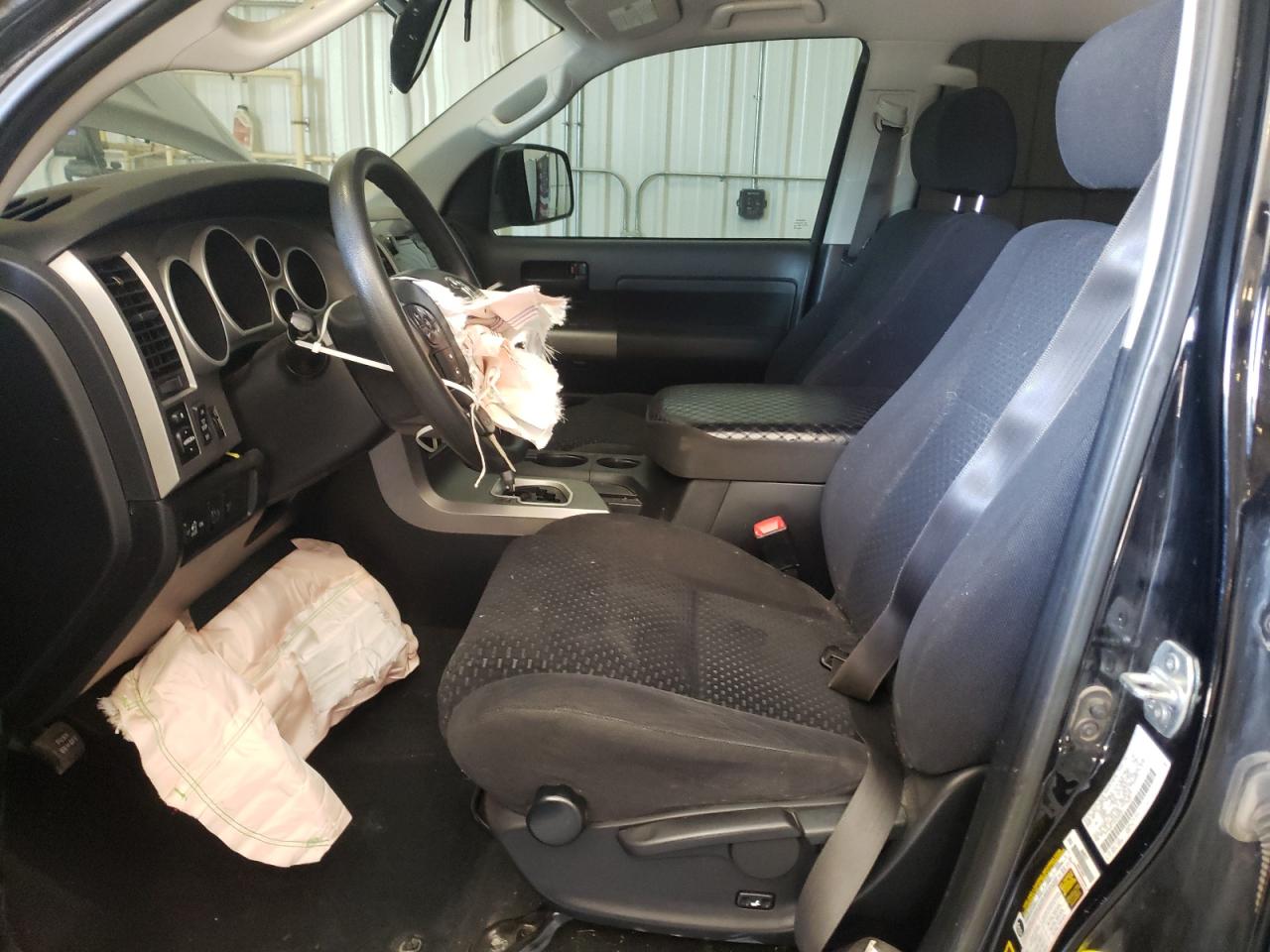 TOYOTA TUNDRA CREWMAX SR5