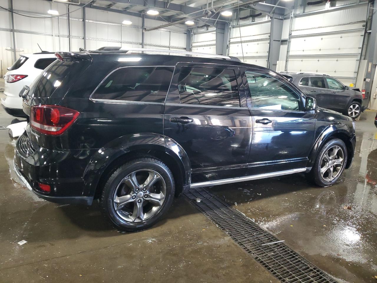 DODGE JOURNEY CROSSROAD