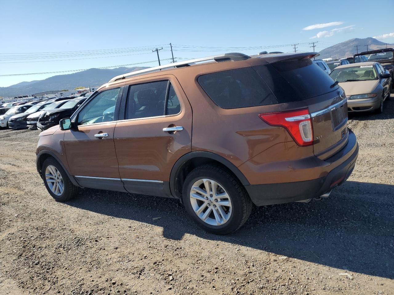 FORD EXPLORER XLT