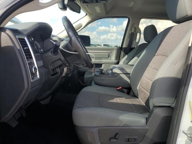 2016 RAM 1500 SLT 3C6RR7LT2GG377132