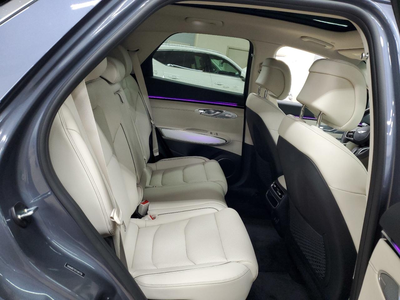 GENESIS GV70 ADVANCED