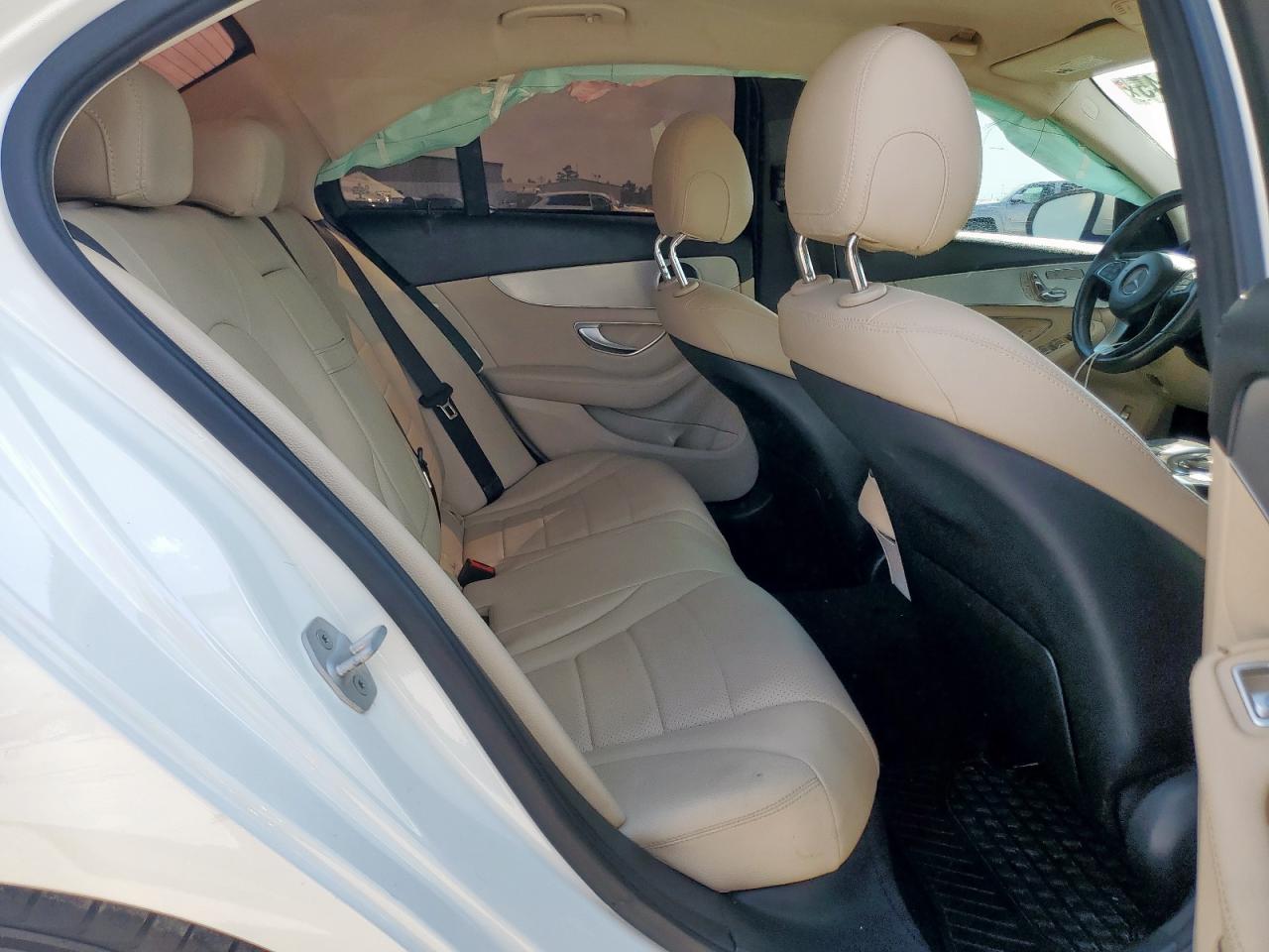 MERCEDES-BENZ C-CLASS 300