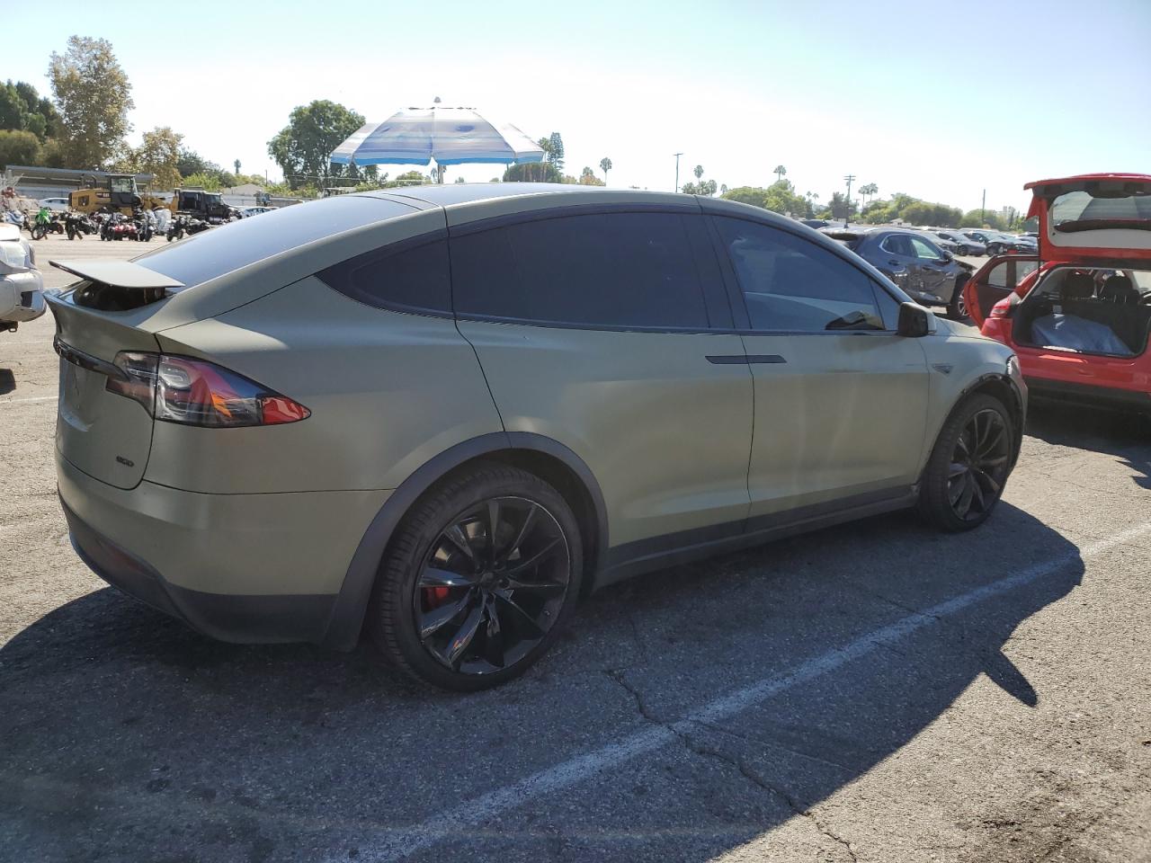 TESLA MODEL X
