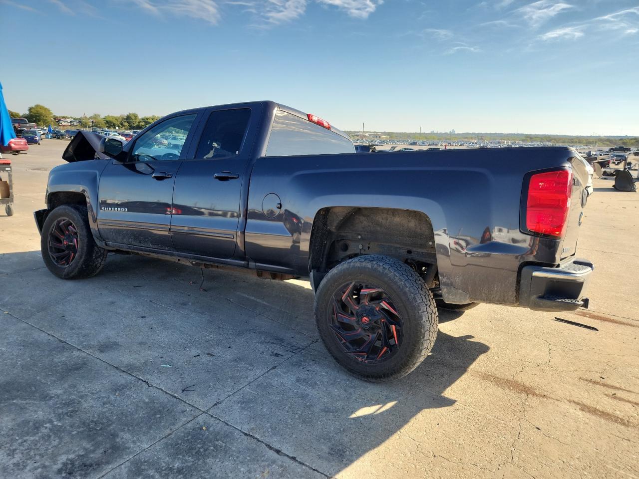 CHEVROLET SILVERADO C1500 LT