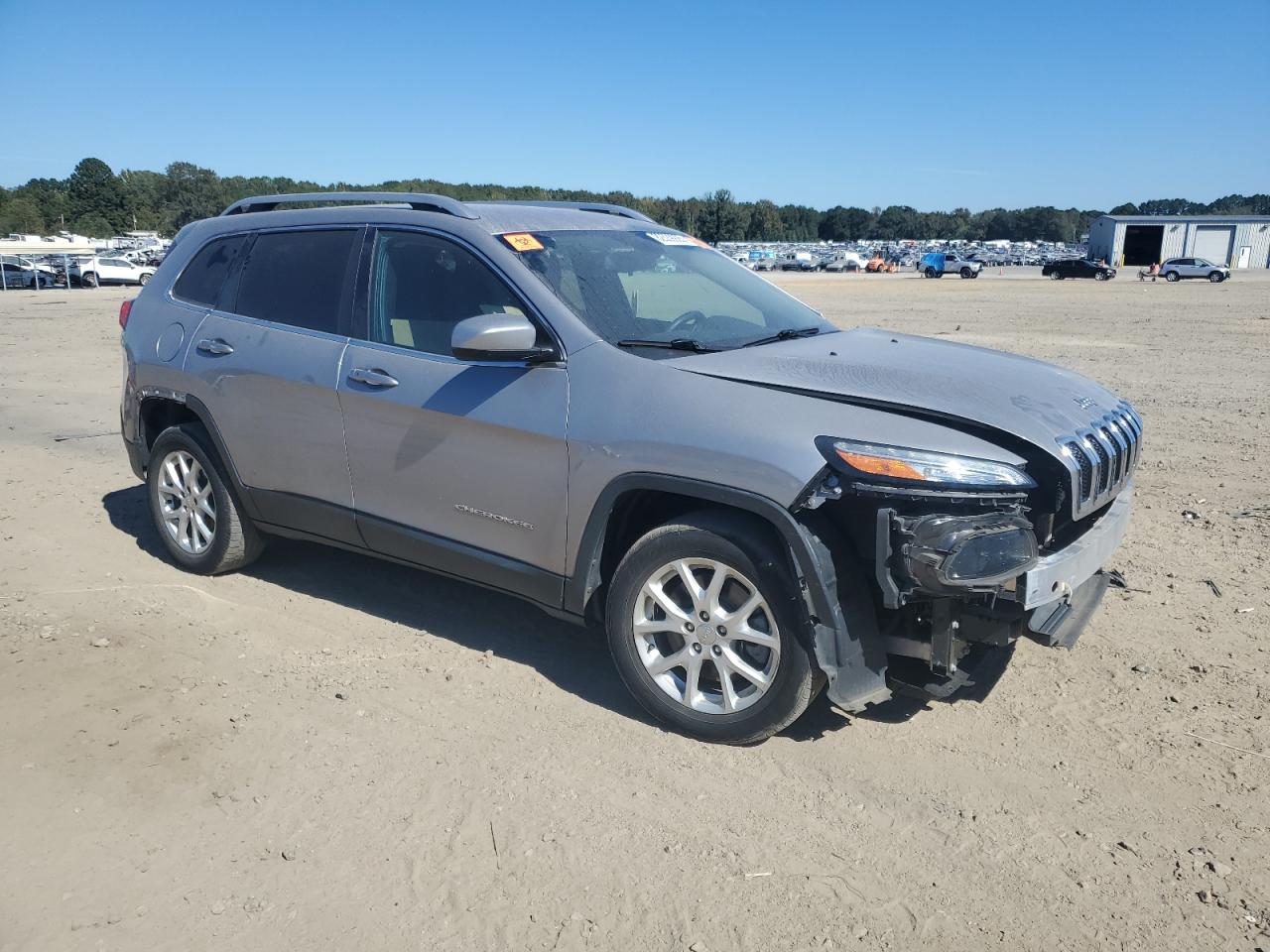 JEEP GRAND CHEROKEE LATITUDE PLUS