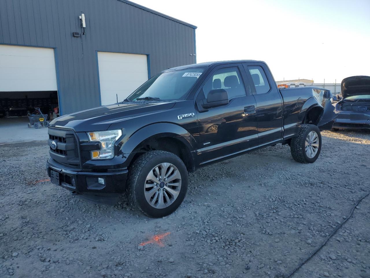 FORD F-150 SUPER CAB